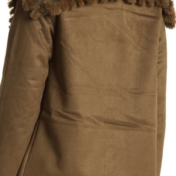 Loven Token Valentina Faux Fur Jacket - Picture 2 of 8